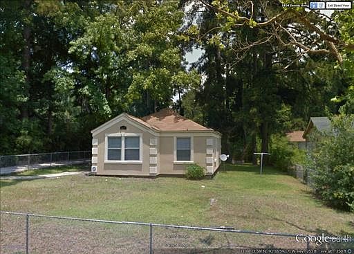 1st image of 1105 Dennis Ave