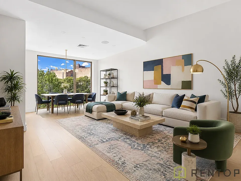 960 Franklin Ave #120