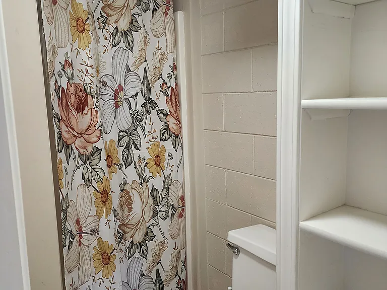 1240 Grant Ave — Photo 14