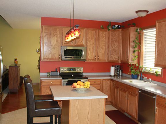 Kitchen - Main level