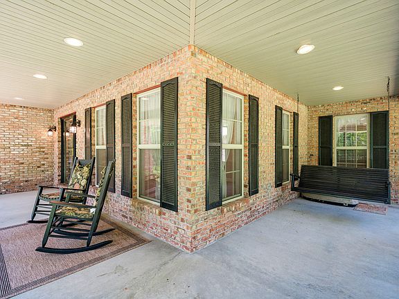3rd image of 699 Creekway Dr
