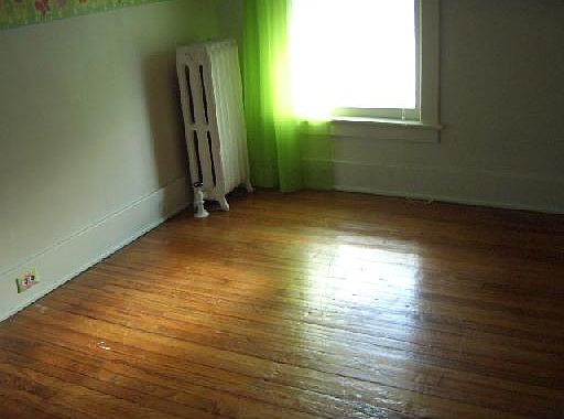 2nd image of 923 N Washington St