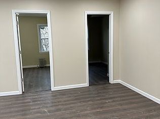 14-15 30th Rd #2, Astoria, NY 11102