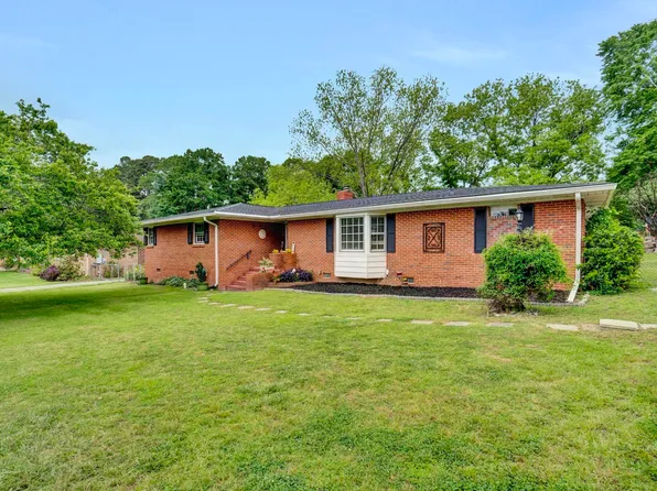 210 Ivy Dr, Simpsonville, SC 29680