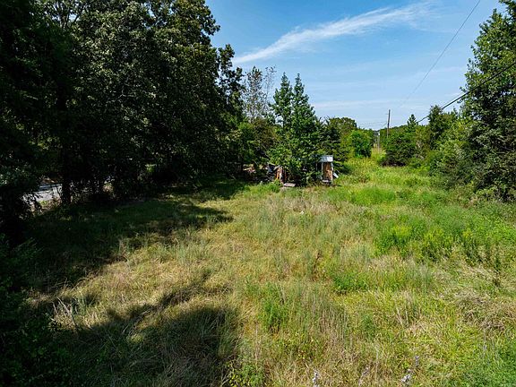 3rd image of 1361 Sherrill Dr
