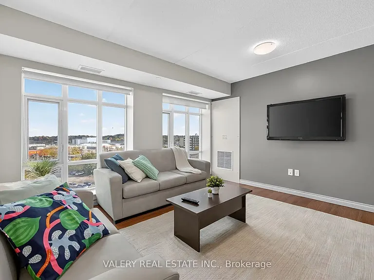 328 Regina St N #602 — Photo 4