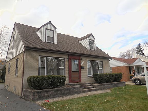 2nd image of 940 N Kaspar Ave