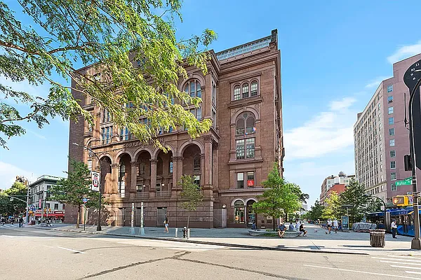 Rented by Owner | media 11