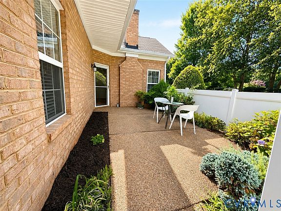 3rd image of 7363 Norwood Pond Pl