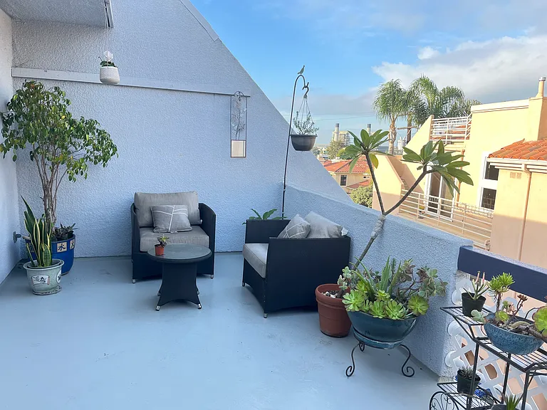 800 N Juanita Ave #5 — Photo 10