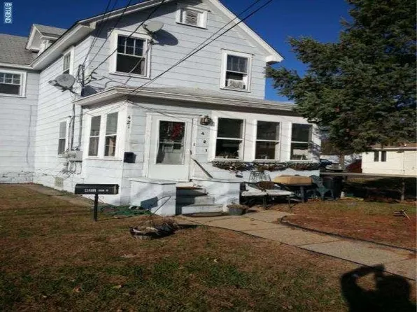 421 W Broad St, Paulsboro, NJ 08066