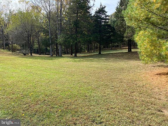 2nd image of 2202 Belvedere Dr