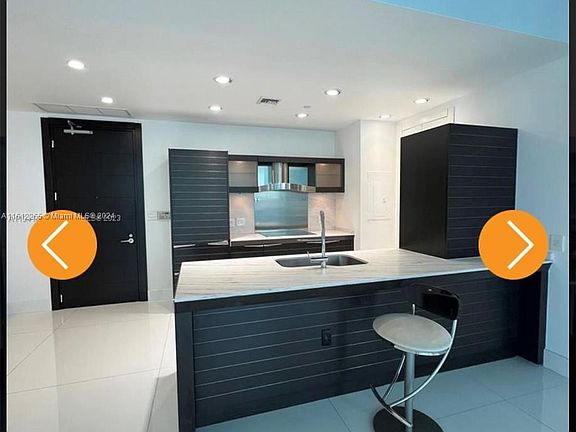 2nd image of 200 Biscayne Boulevard Way APT 4811
