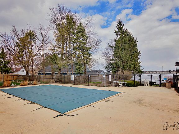3rd image of 460 N Main St #106A