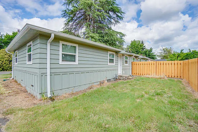 3670 SW 144th Ave — Photo 10