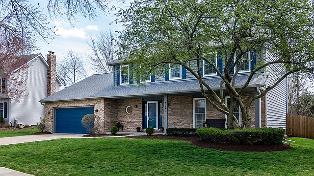 1st image of 824 Piedmont Cir