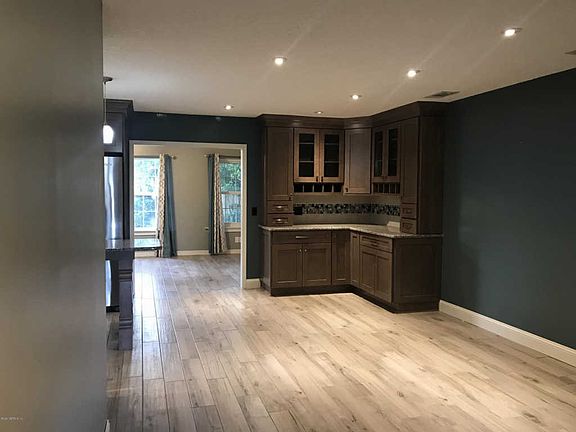 4th image of 11583 Cypress Bend Ct