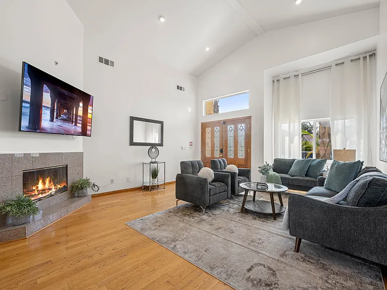 5114 Etiwanda Ave — Photo 14