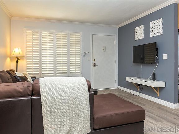 3rd image of 4750 Noyes St APT 115