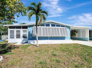 291 Sugarloaf Ln, Naples, FL 34114