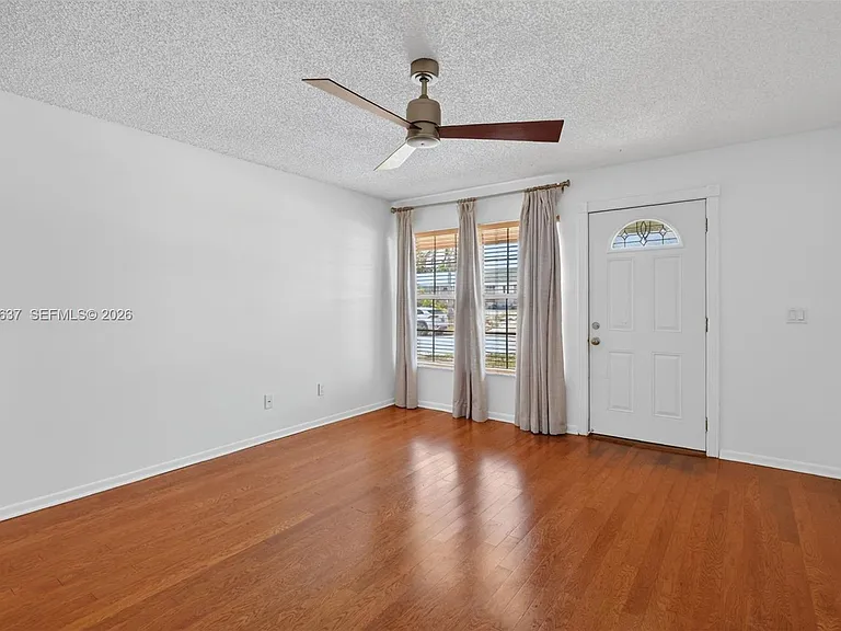 2240 NE Rustic Way — Photo 2