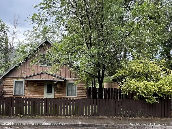 223 N 7th St, New Castle, CO 81647