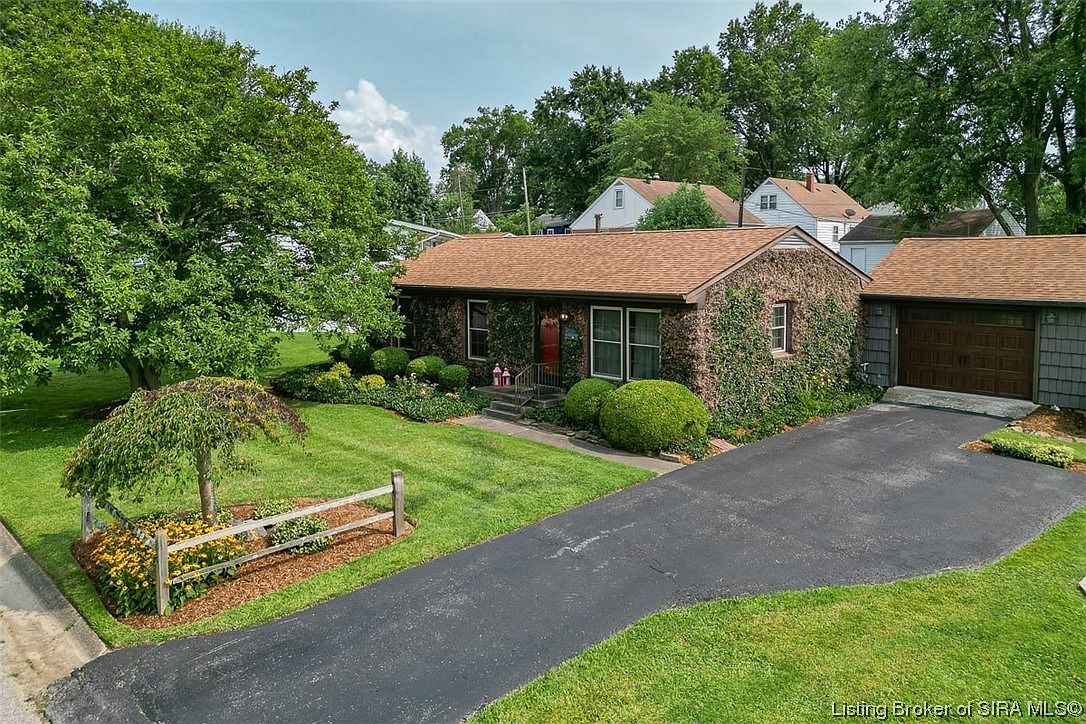33 Brookview Drive, New Albany, IN 47150 Zillow