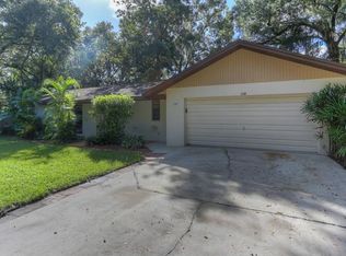 108 Oak Lee Dr, Lutz, FL 33548