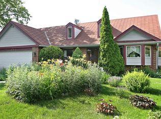 550 Forest Way, Bolingbrook, IL 60440