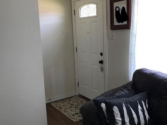 4th image of 118 Cactus Dr