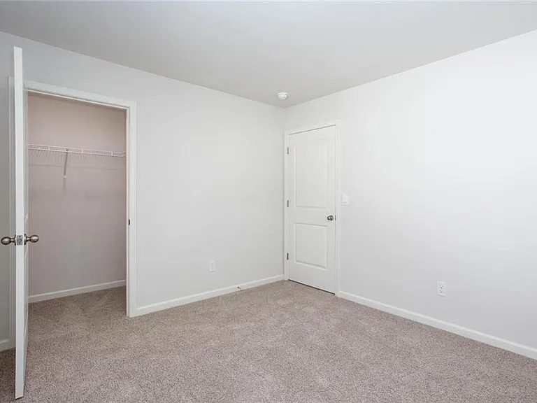 61 Grove Springs Ct — Photo 27