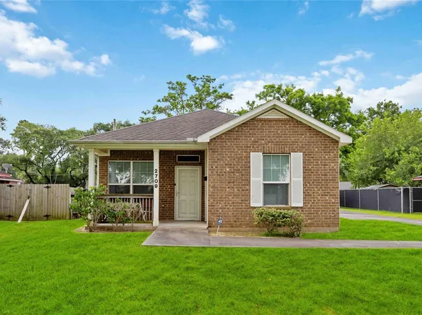2709 Virginia St, La Marque, TX 77568