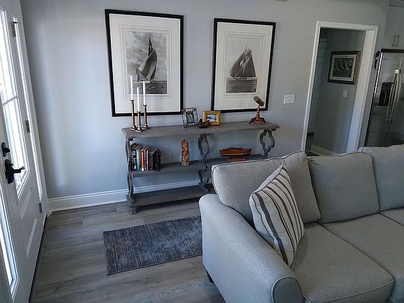 4th image of 140 Las Brisas Dr
