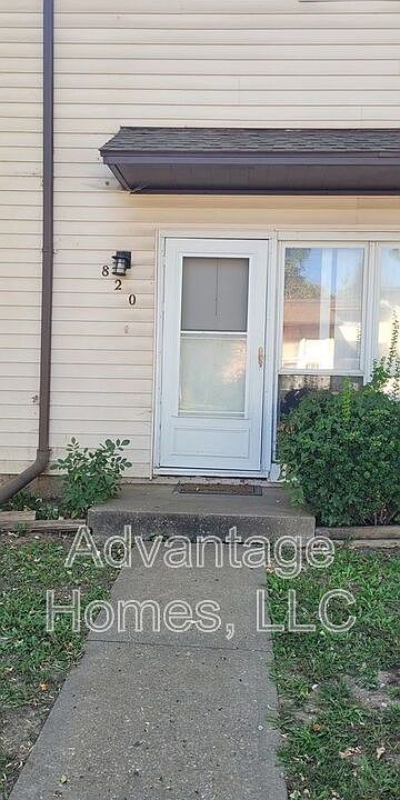 1st image of 824 N 70th St