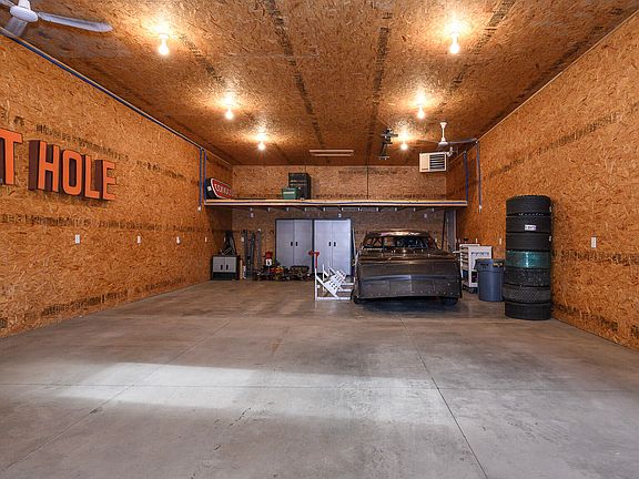 3rd image of 908 Lincoln Ave