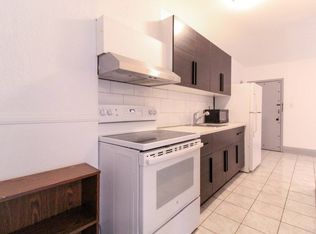 579 College St, Toronto, ON M6G1B2