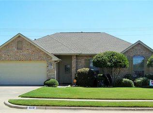 518 Valarie Ln, Midlothian, TX 76065