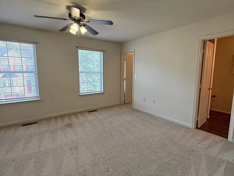 105 W Park Dr — Photo 9