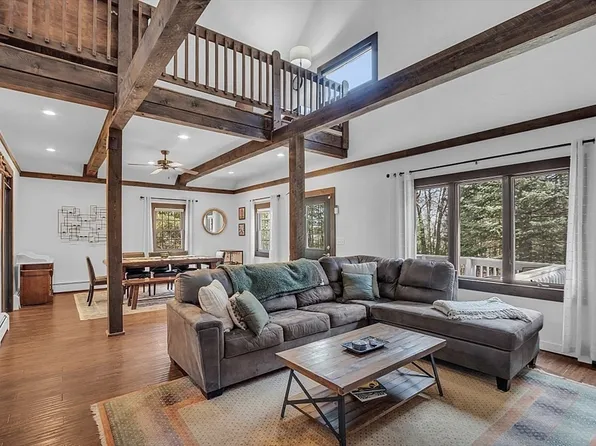 15 Institute Rd, North Grafton, MA 01536