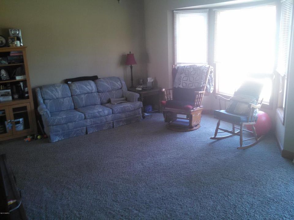 2nd image of 1686 Margaret Dr