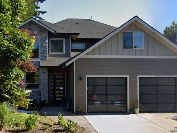 10641 SW Ponderosa Ln, Tualatin, OR 97062