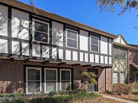 2nd image of 8140 SUTTON Place E