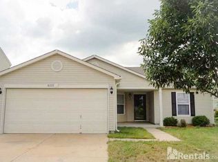 8227 S Shady Trail Dr, Pendleton, IN