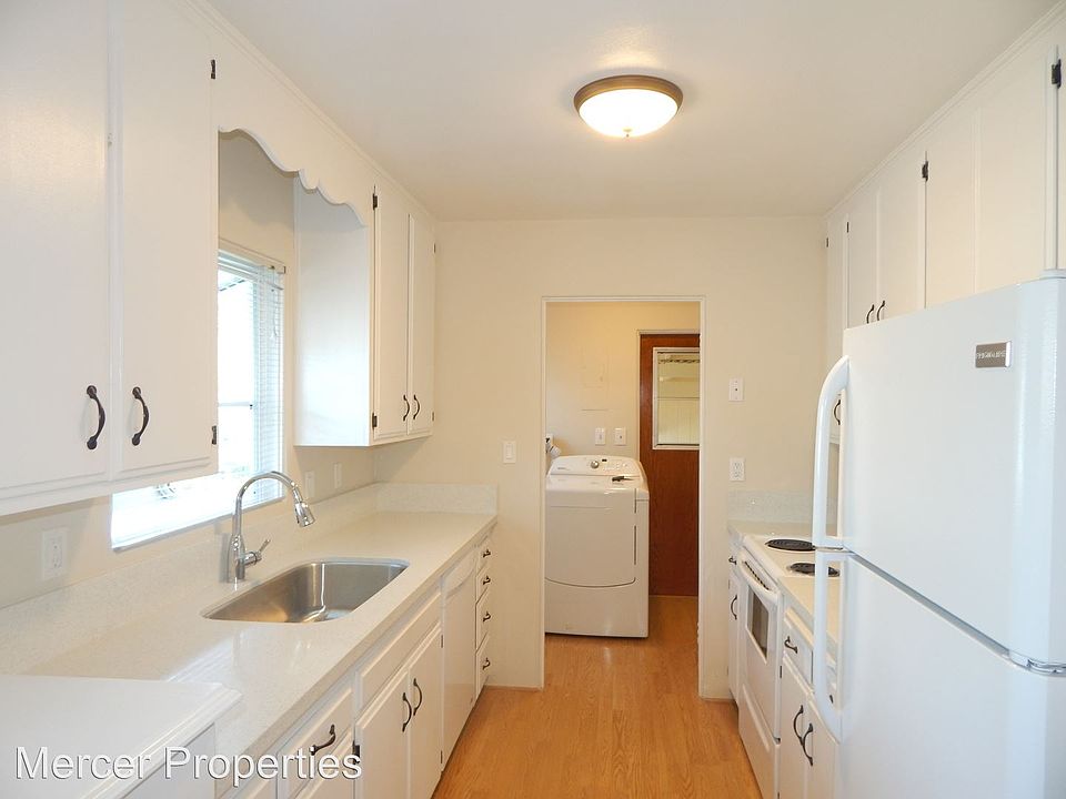 1st image of 8321 Pine Ct
