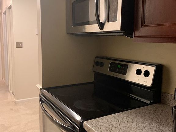 3rd image of 41 Smokewood Ct APT 102