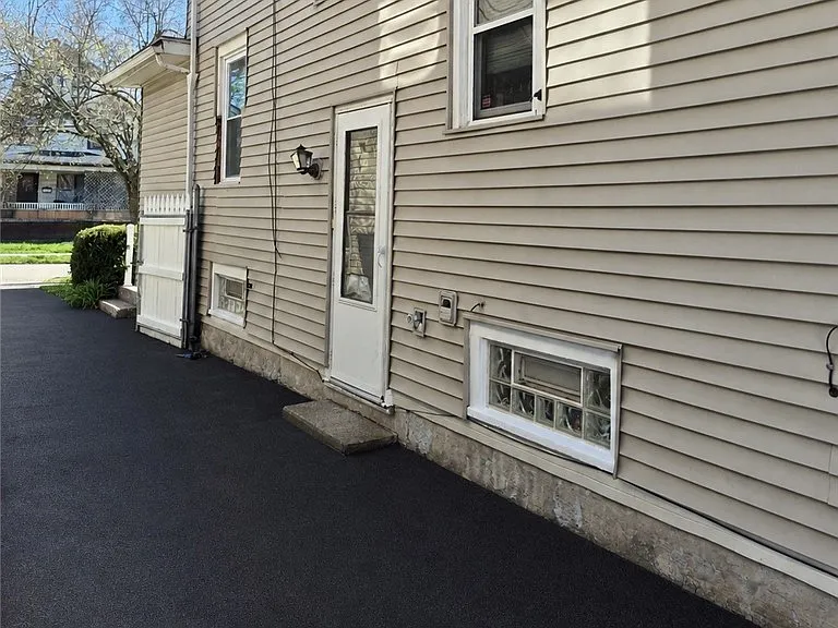 51 W Northrup Pl — Photo 3