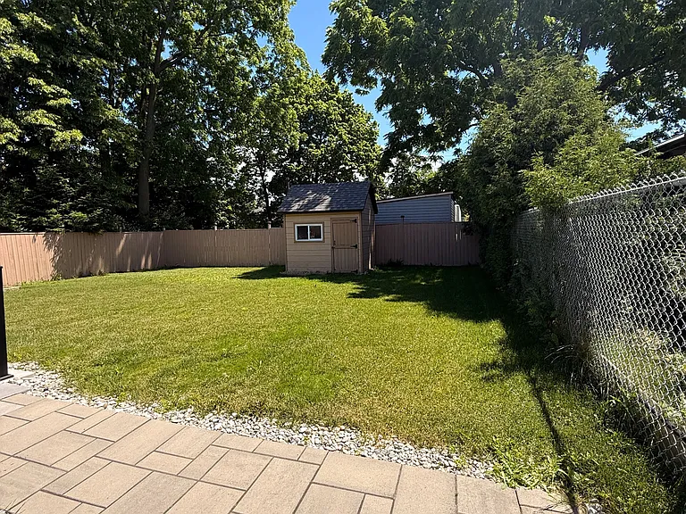 31 Brenlyn Ct #UPPER — Photo 18