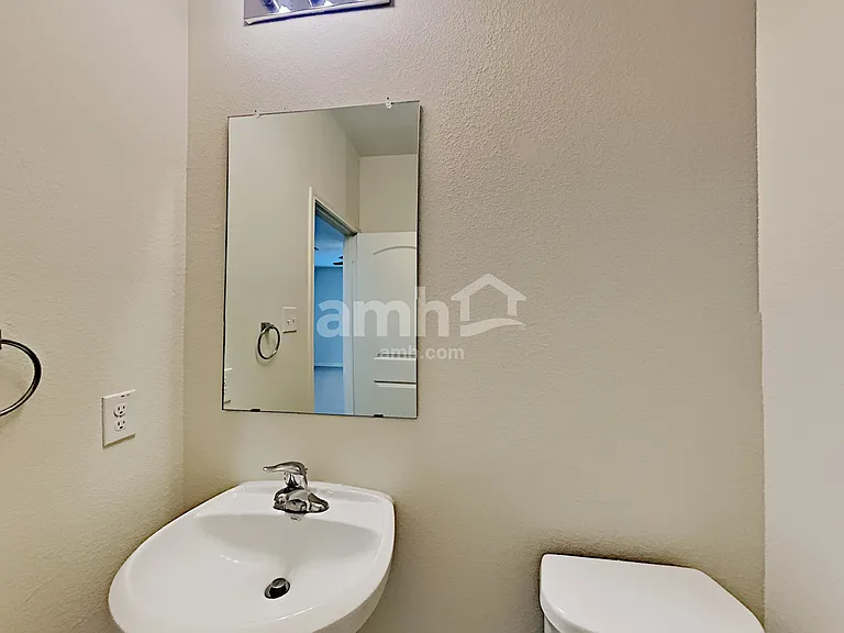 12898 Cedarcreek Trl — Photo 8