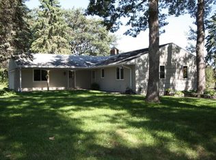 4230 Maple Ln, Minnetonka, MN 55345