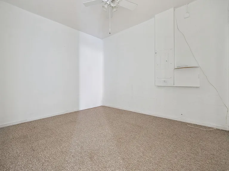 7055 Heatherbrook Dr — Photo 17